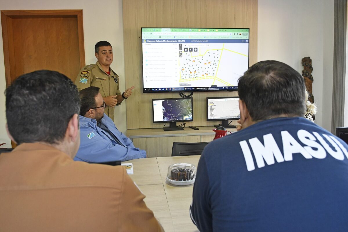 Com tecnologia, monitoramento e parceria com a Nasa, bombeiros de MS atuam na prevenção e combate a incêndios florestais