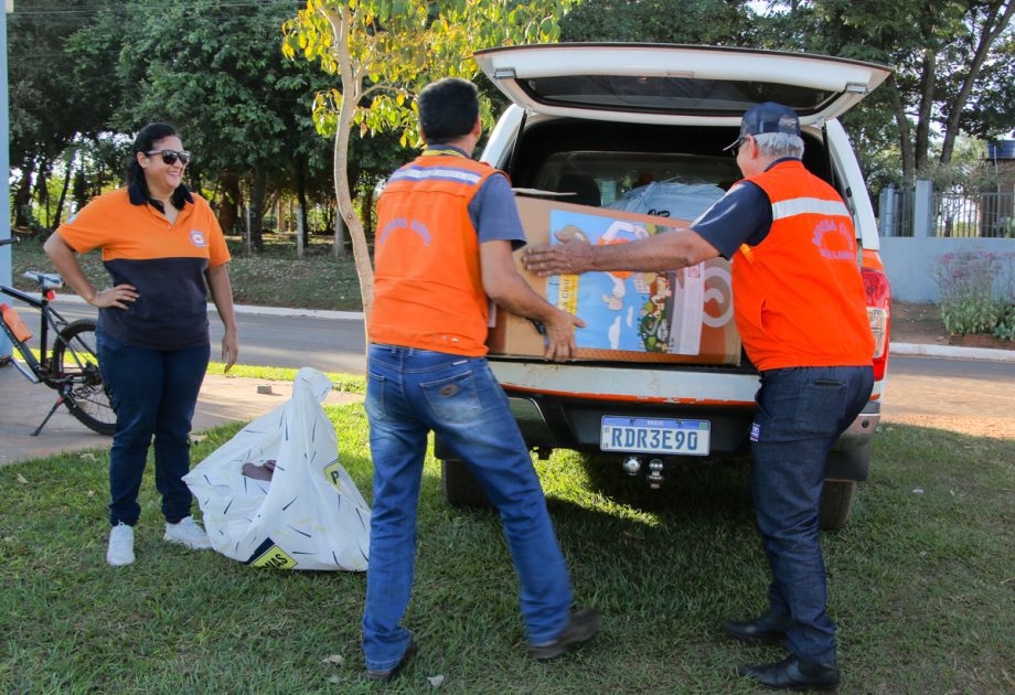 Defesa Civil encerra Campanha do Agasalho com distribuição de peças no Distrito de Arapuá