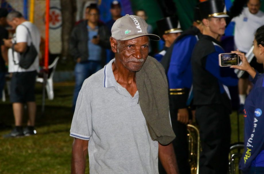 Prefeitura de Três Lagoas inaugura Iluminação de Led no campo de futebol de Arapuá