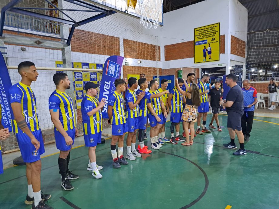 CAMPEONATO DE VOLEIBOL – RHM Dental/Azimute conquista taça de campeão 2023 nos dois naipes