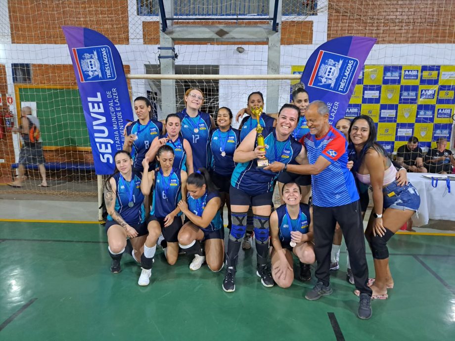 CAMPEONATO DE VOLEIBOL – RHM Dental/Azimute conquista taça de campeão 2023 nos dois naipes