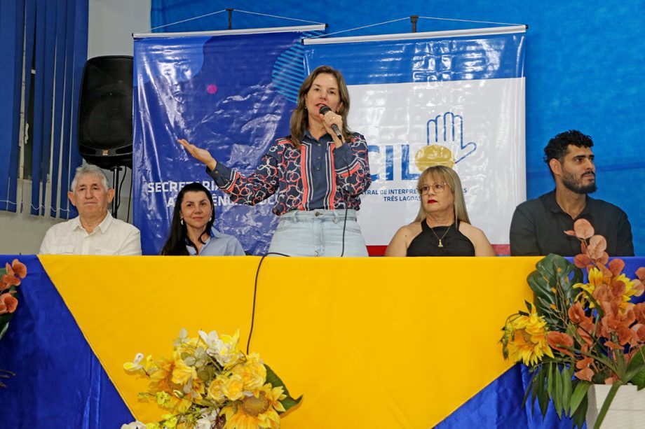 Palestra e confraternização marcam solenidade de 4 anos da CIL