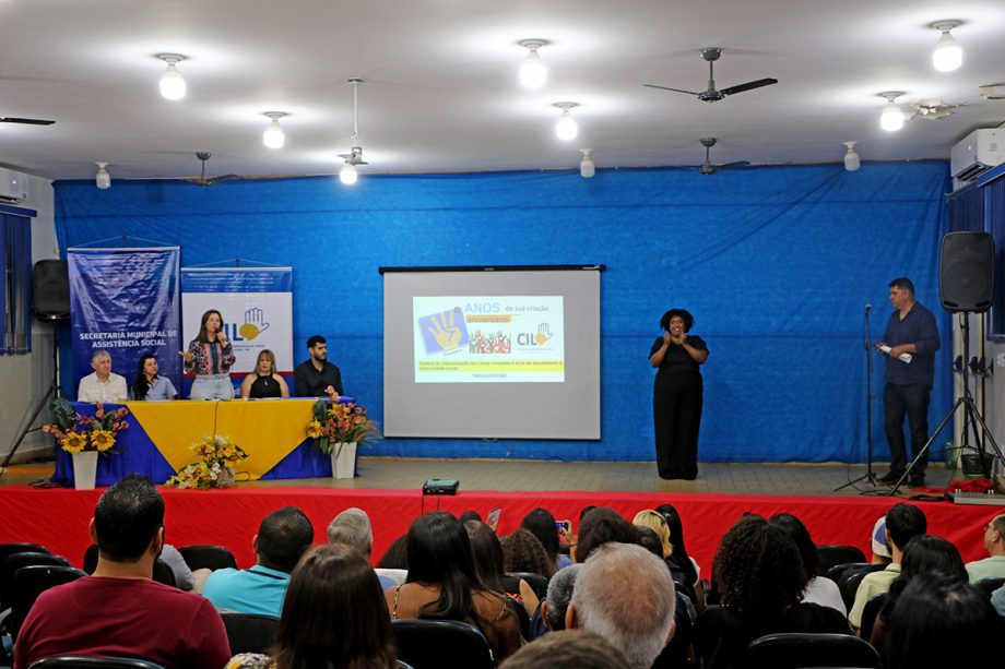 Palestra e confraternização marcam solenidade de 4 anos da CIL