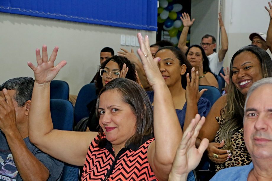 Palestra e confraternização marcam solenidade de 4 anos da CIL