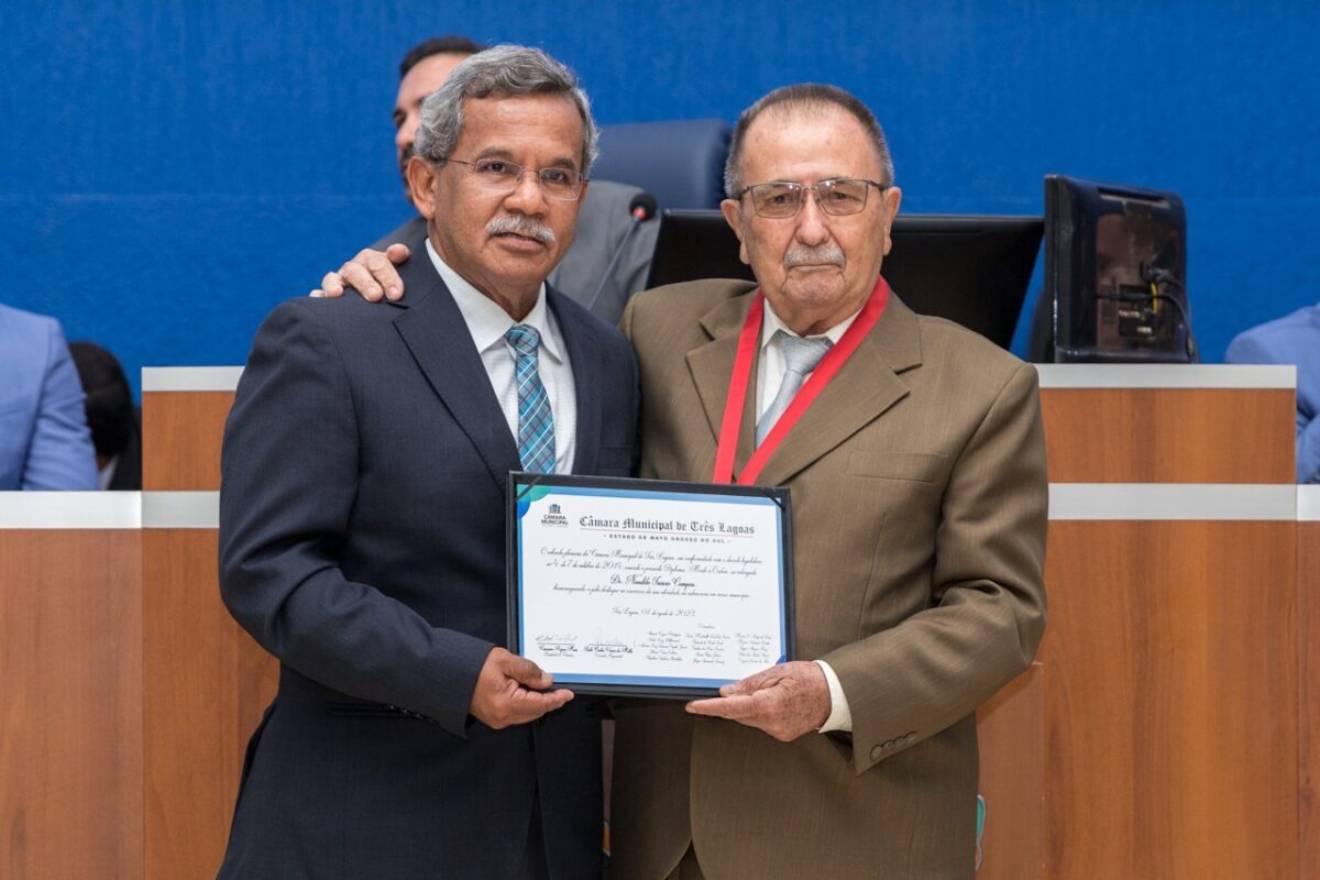 Vereadores entregam diploma e medalha “Mérito à Ordem”