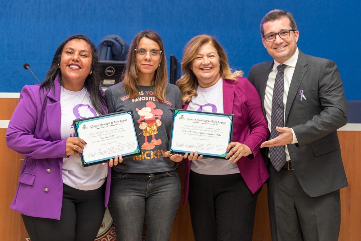 Solenidade oficializa a abertura do Agosto Lilás na Câmara