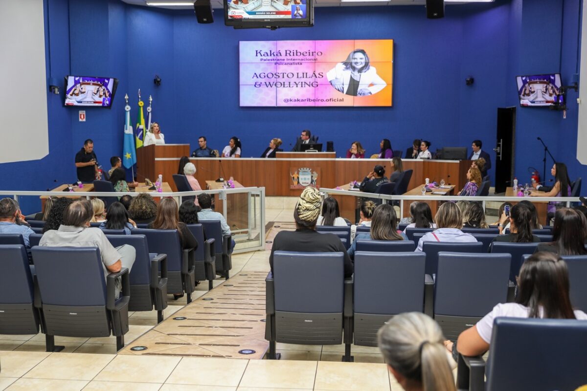 Solenidade oficializa a abertura do Agosto Lilás na Câmara