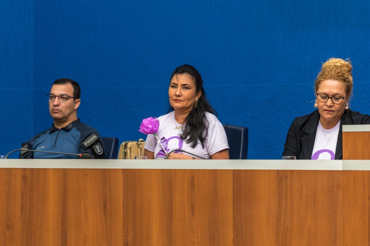 Solenidade oficializa a abertura do Agosto Lilás na Câmara