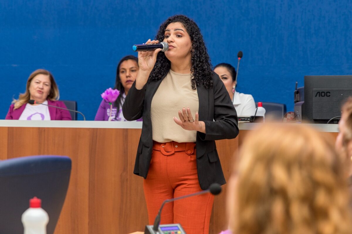 Solenidade oficializa a abertura do Agosto Lilás na Câmara