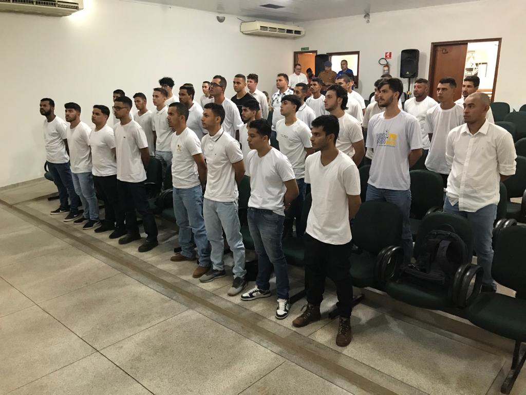 Junta Militar 070 realiza cerimônia de dispensa de jovens reservistas em Ribas