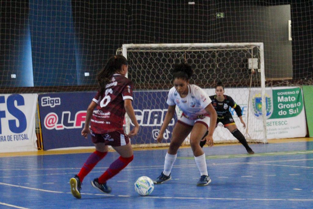 Com emoção, Serc/UCDB vence e garante vaga na segunda fase da Liga Feminina de Futsal