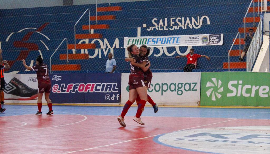 Com emoção, Serc/UCDB vence e garante vaga na segunda fase da Liga Feminina de Futsal