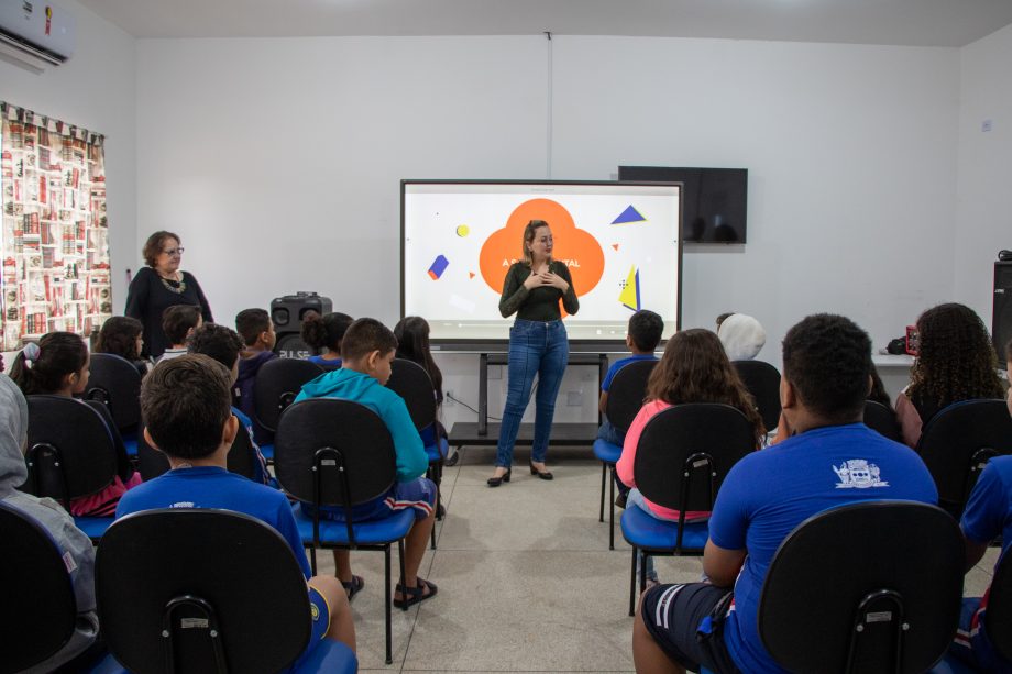 SETEMBRO AMARELO – Saúde promove palestra para alunos do ensino fundamental sobre saúde mental