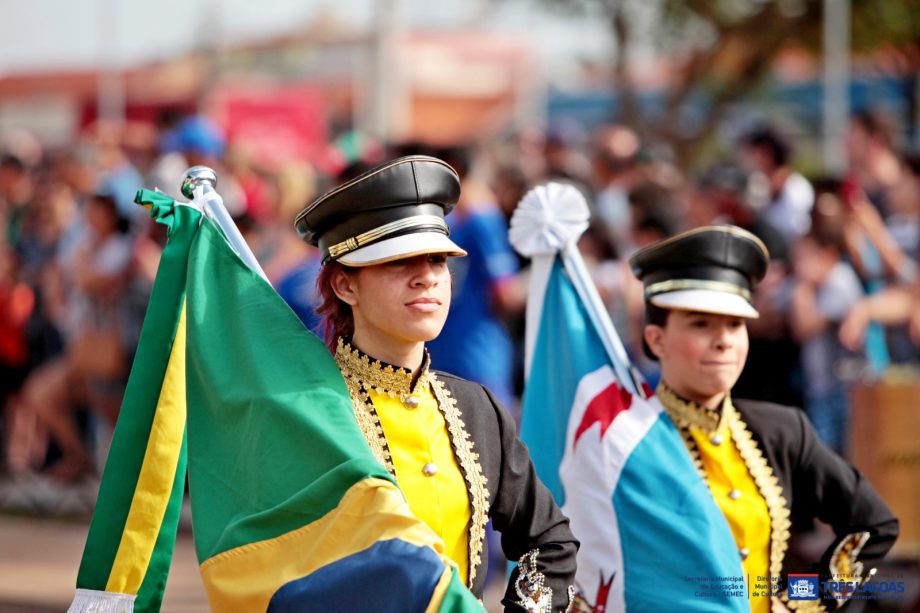 Desfile de 7 de Setembro reúne três-lagoenses na Esplanada da NOB