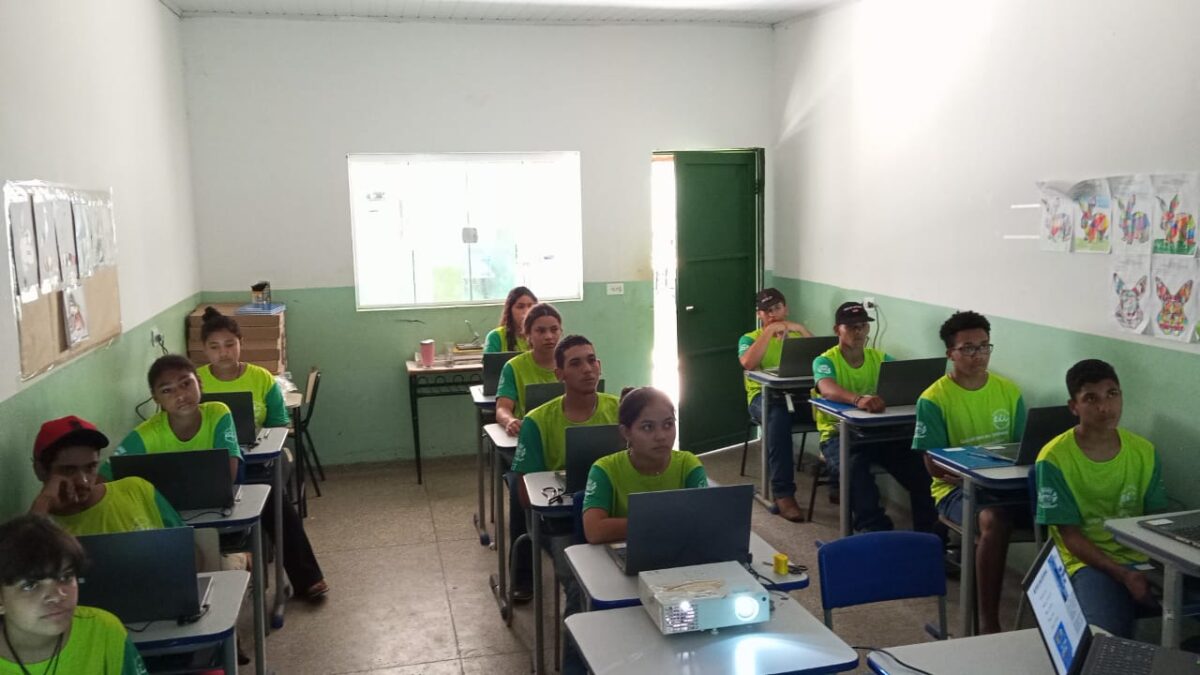 Escola Raimundo Pedro de Souza tem aula inaugural do PROMATEC em Brasilândia