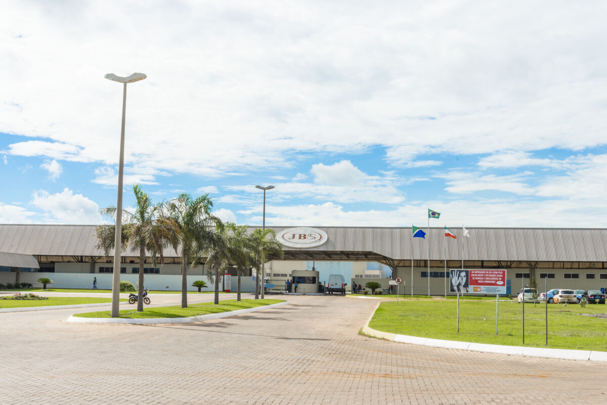 Maior empregadora do Brasil, JBS chega a 14 mil colaboradores em Mato Grosso do Sul 