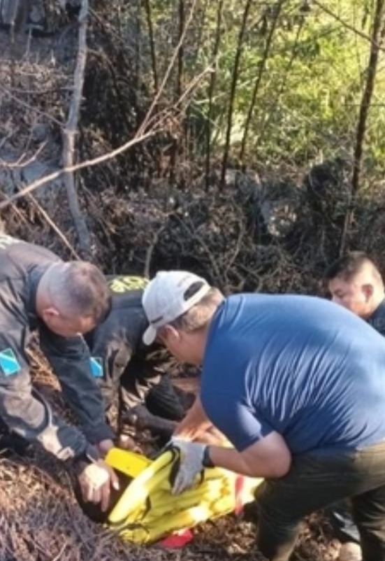 Policiais do DOF socorrem vítima de acidente na Serra de Maracaju