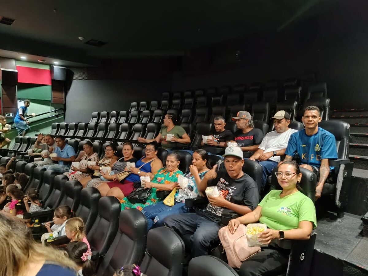 Pacientes do Caps de Bataguassu tem dia de diversão com sessão de cinema em Presidente Prudente