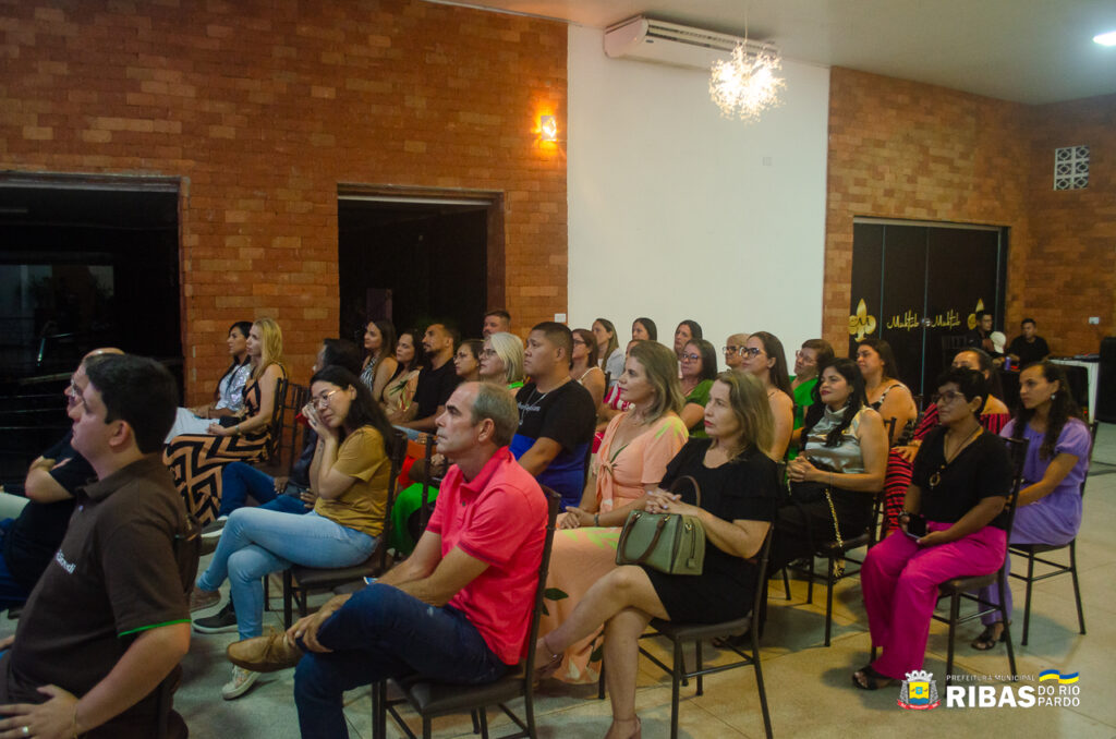 Destaques da Educação em Ribas do Rio Pardo são homenageados no 1º Prêmio Conecta Ribas