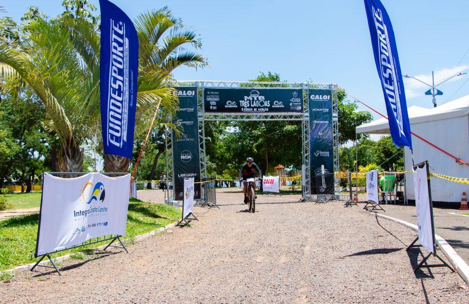 “Desafio MTB – 6 Horas de Emoção” reuniu 260 competidores no Balneário Municipal de Três Lagoas