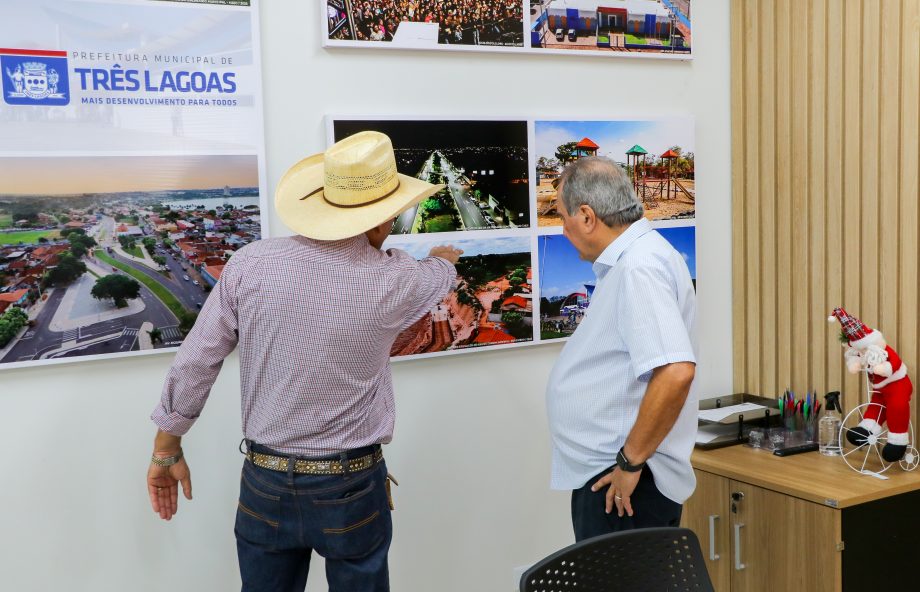 Prefeito Angelo Guerreiro inaugura Paço Municipal, asfalto da 2ª lagoa e anuncia iluminação em LED