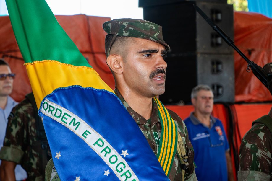 Angelo Guerreiro participa do Juramento à Bandeira da Junta Militar de Três Lagoas