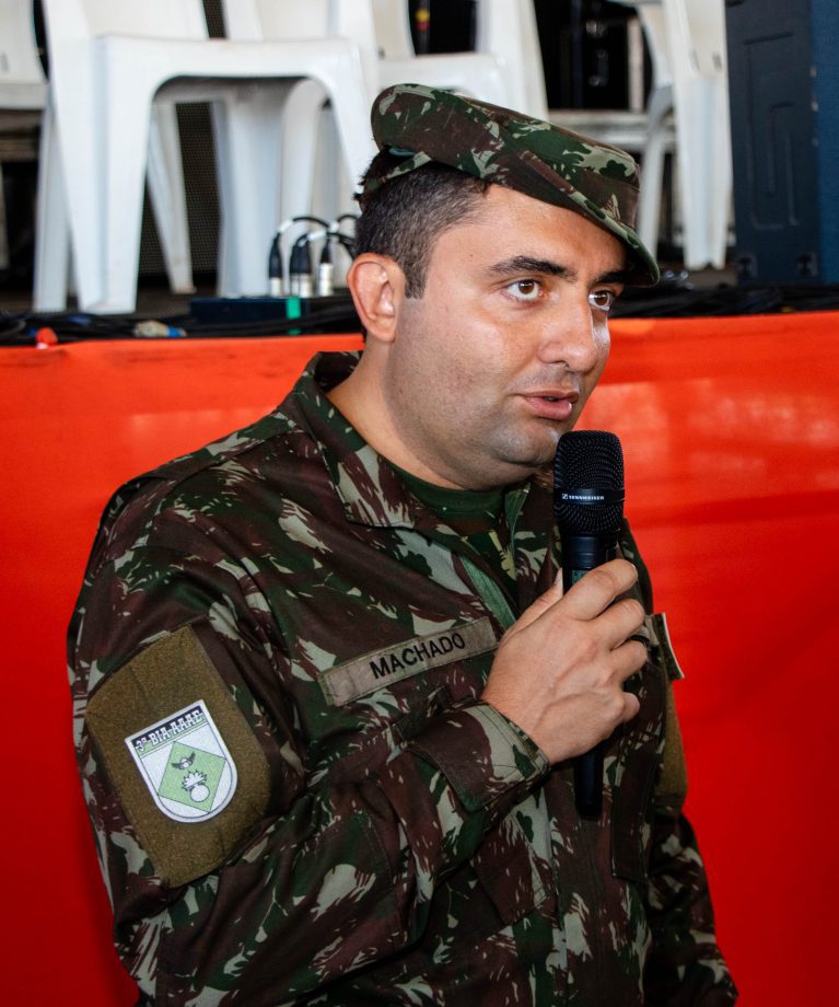 Angelo Guerreiro participa do Juramento à Bandeira da Junta Militar de Três Lagoas