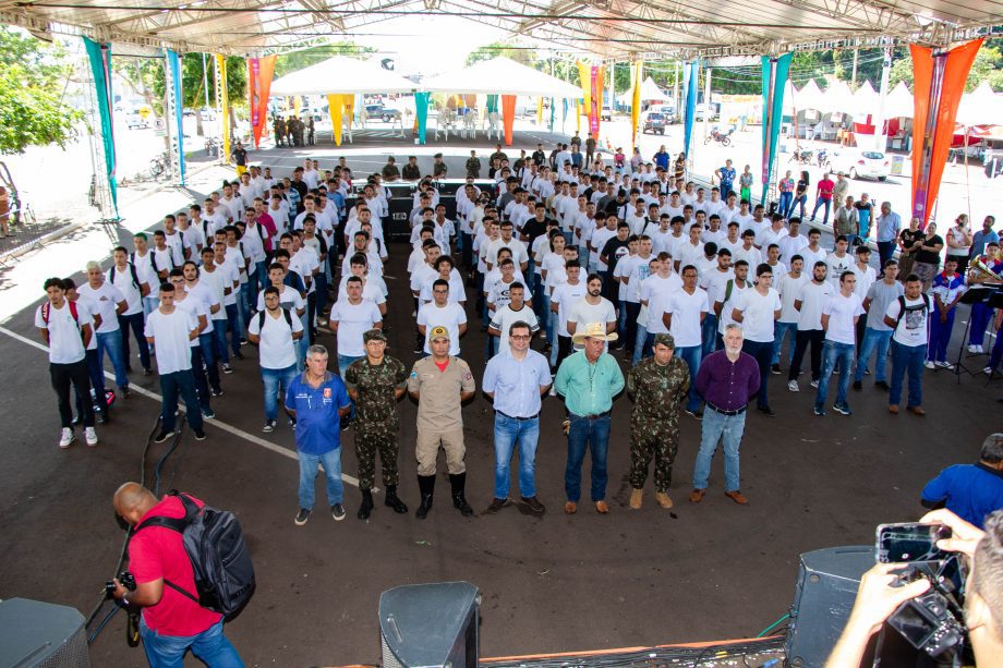 Angelo Guerreiro participa do Juramento à Bandeira da Junta Militar de Três Lagoas