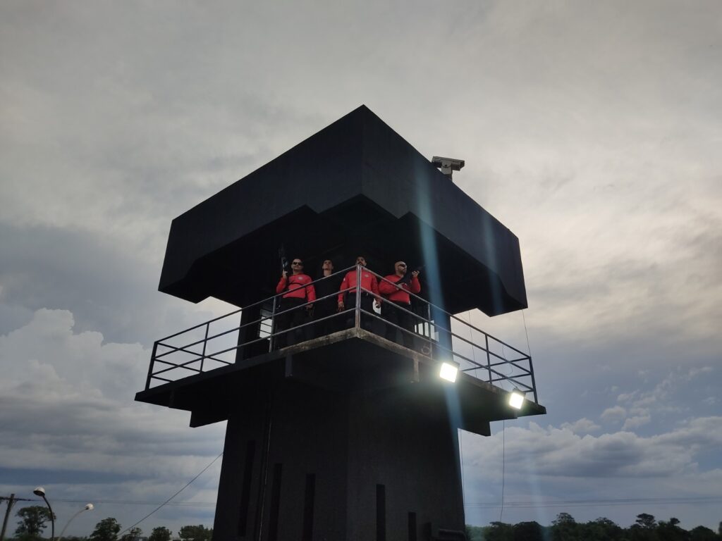 Policiais penais de Dourados se aperfeiçoam em técnicas de combate em torre para atuação em caso de ataques externos