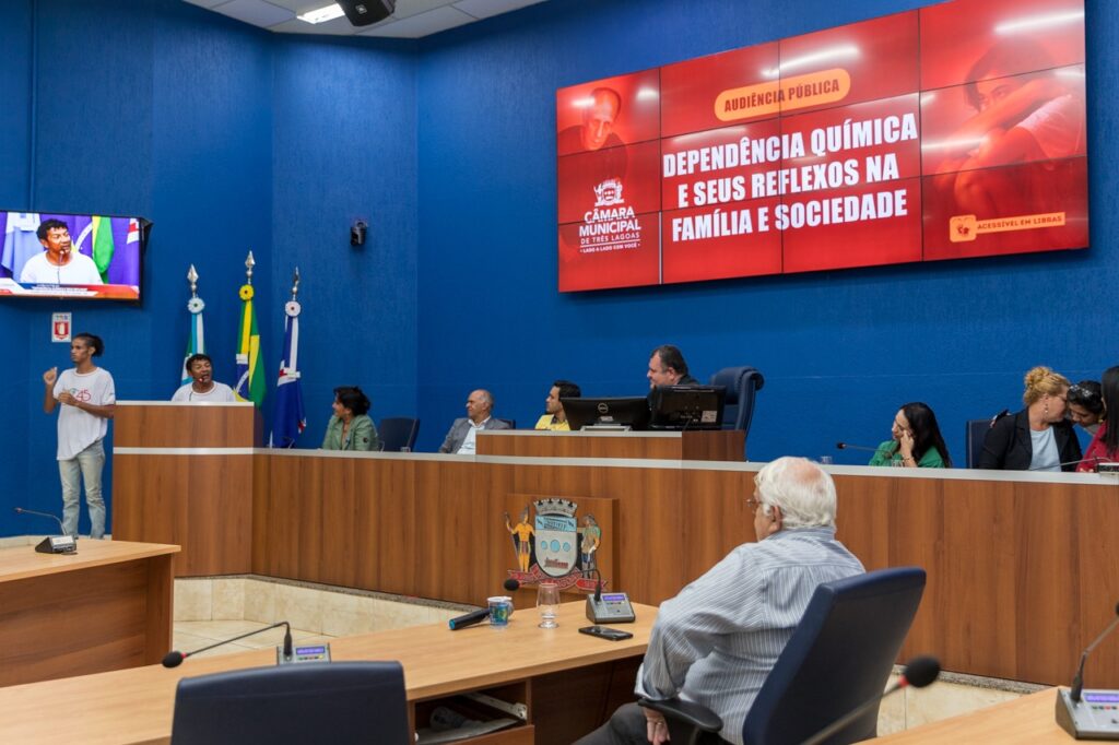 Audiência reúne comunidade e vereadores para debater reflexos das drogas e álcool