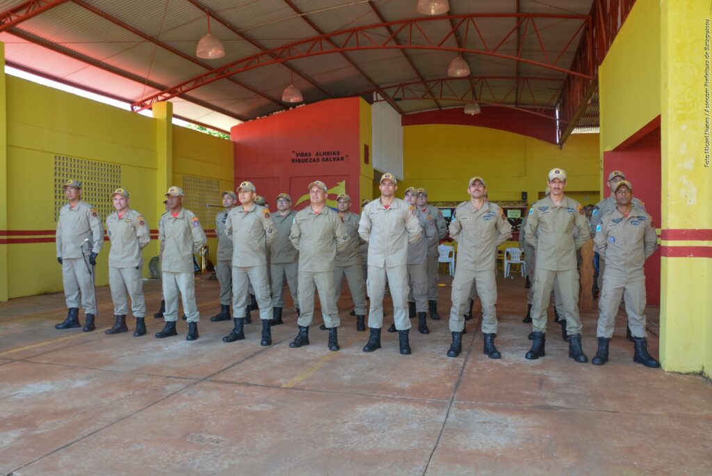 Akira Otsubo prestigia troca de comando do 17º Subgrupamento do Corpo de Bombeiros de Bataguassu