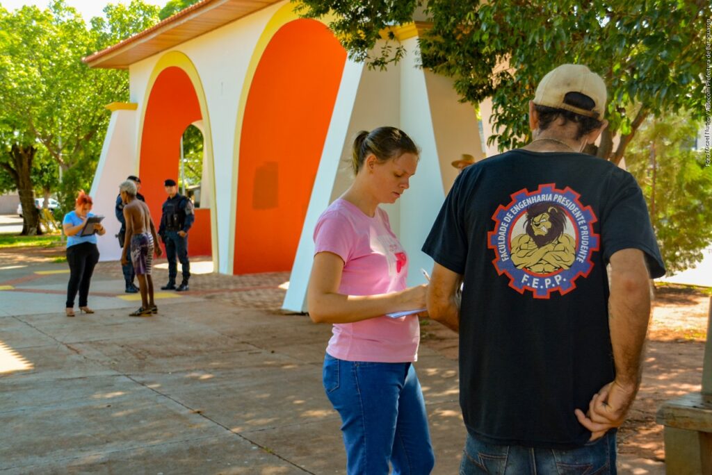 Creas realiza ação de abordagem de pessoas em situação de rua em Bataguassu