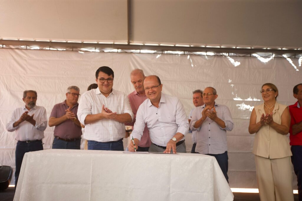 Municipalismo: Vicentina e Deodápolis recebem investimentos para fortalecer economia e educação
