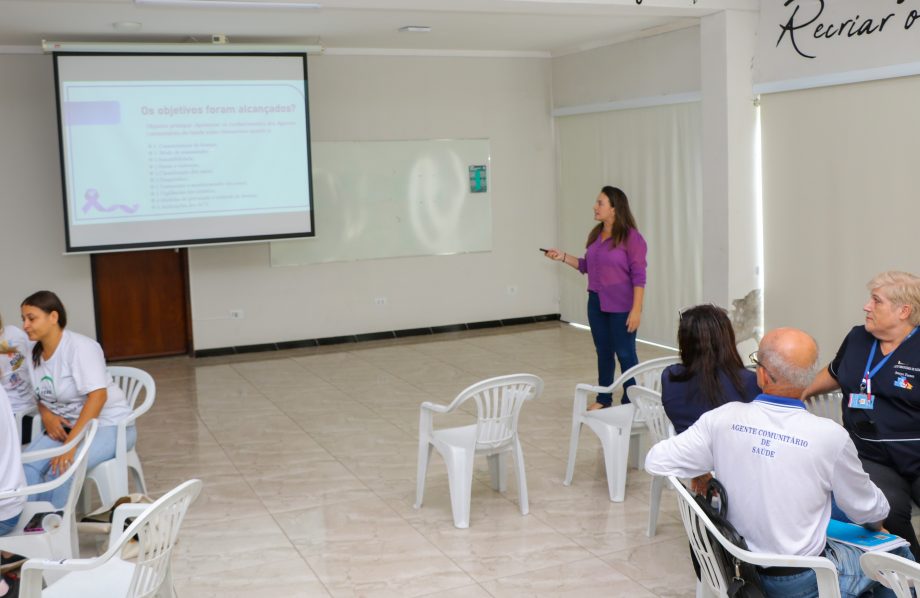 JANEIRO ROXO – SMS promove capacitação para profissionais da saúde sobre hanseníase