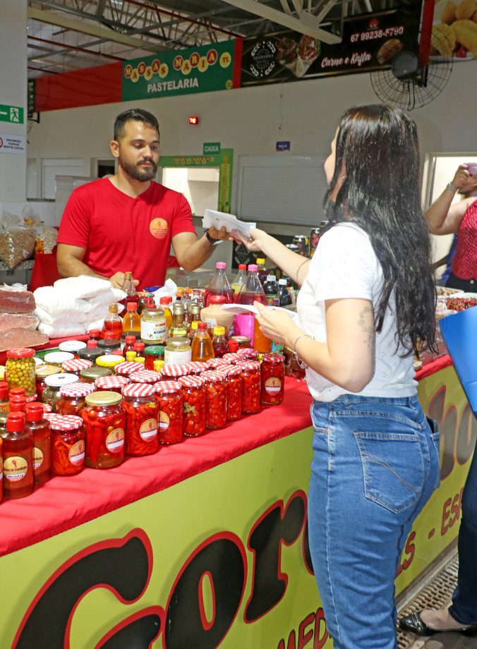 VISAT e RAPS promovem ação pelo Janeiro Branco na Feira Central Turística