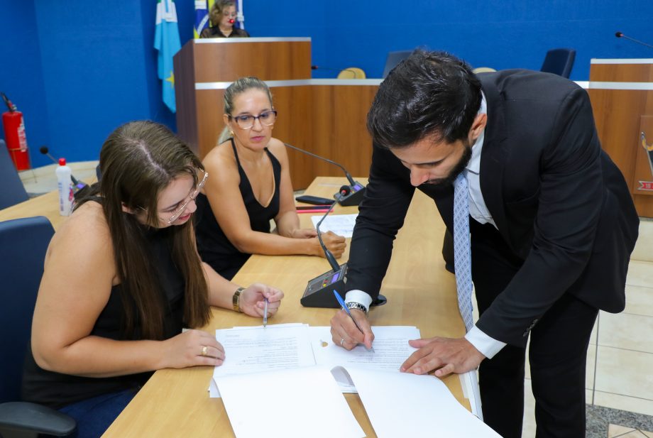 Novos conselheiros do CMDN, COMAD e CMDLGBT foram empossados nesta quarta-feira (17)