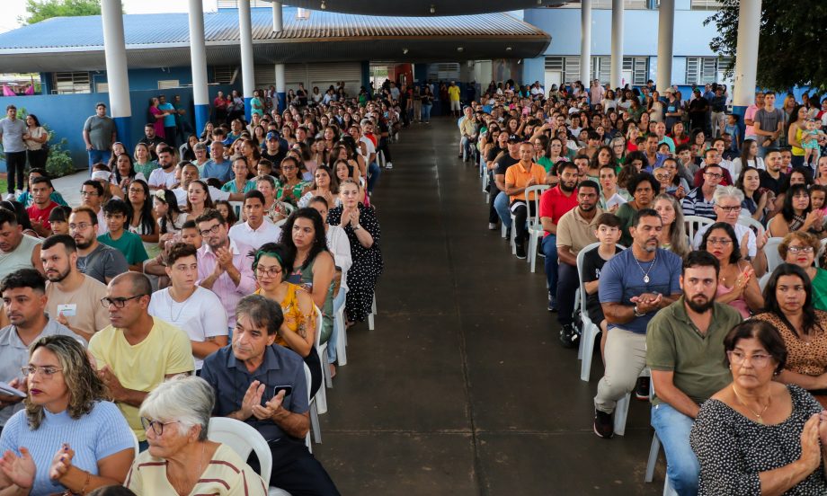 Prefeitura de Três Lagoas empossa 209 novos servidores em segunda cerimônia de posse do ano