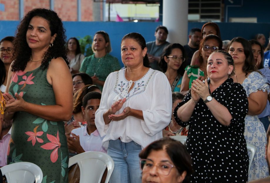 Prefeitura de Três Lagoas empossa 209 novos servidores em segunda cerimônia de posse do ano