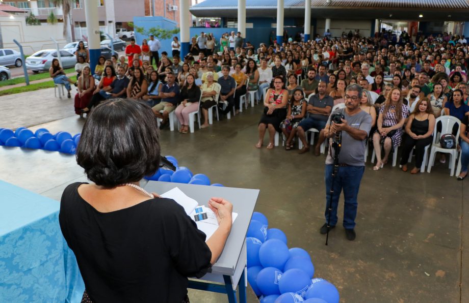 Prefeitura de Três Lagoas empossa 209 novos servidores em segunda cerimônia de posse do ano