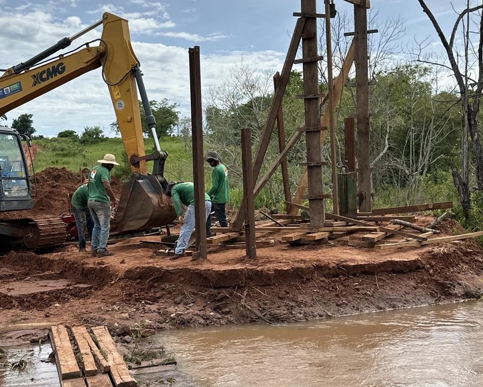 Prefeitura de Bataguassu inicia construção da ponte de concreto no Córrego Caraguatá