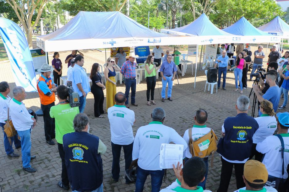 LUTA CONTRA A DENGUE – Prefeitura promoveu ação de mobilização e combate ao Aedes aegypti na área central