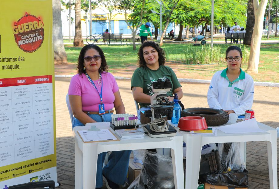 LUTA CONTRA A DENGUE – Prefeitura promoveu ação de mobilização e combate ao Aedes aegypti na área central