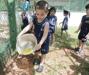 Crianças e servidores do Detran-MS intensificam ações de combate ao mosquito da dengue