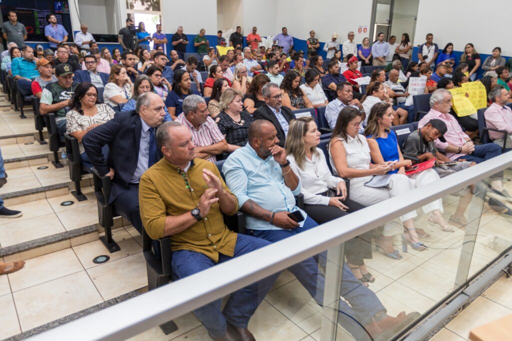 Vereadores iniciam trabalho legislativo com devolução de recursos e garantia de mais obras na cidade