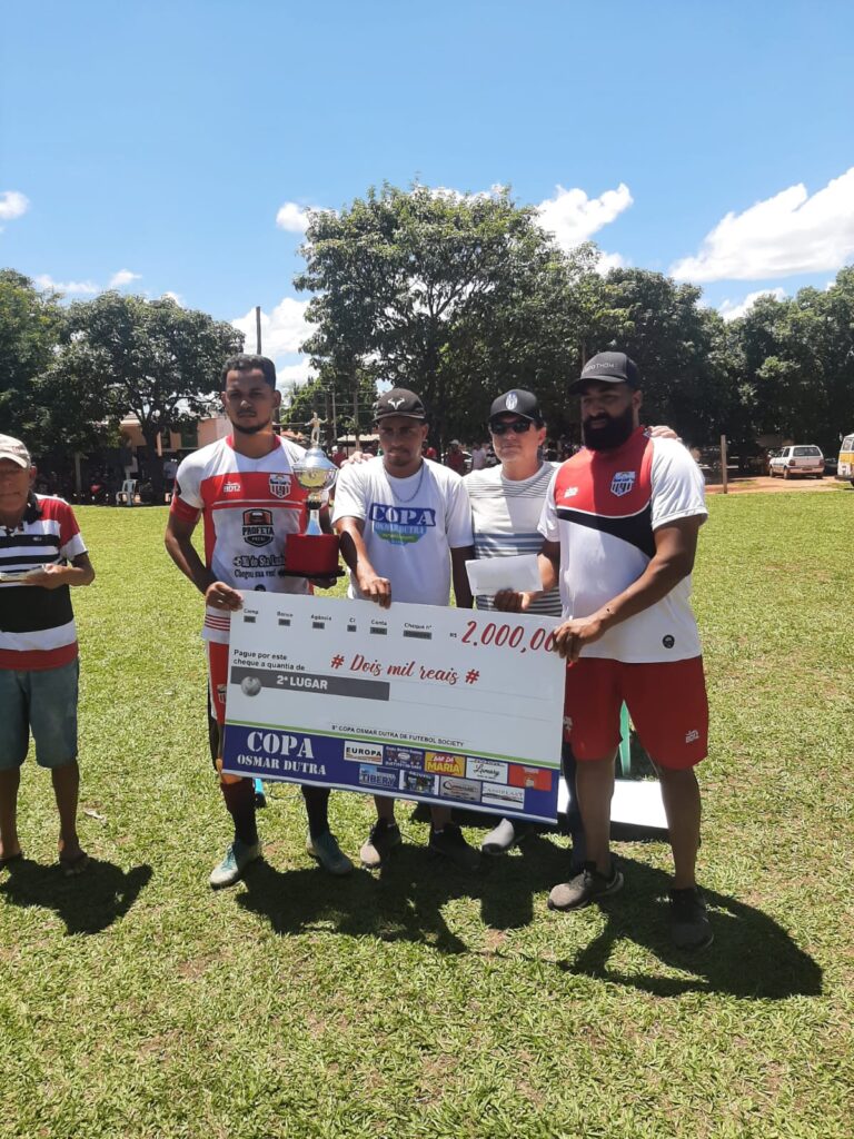 Com público em peso, ‘Só Amigos’ vence ‘Bom Car’ e é campeão da 8ª Copa Osmar Dutra, em Três Lagoas