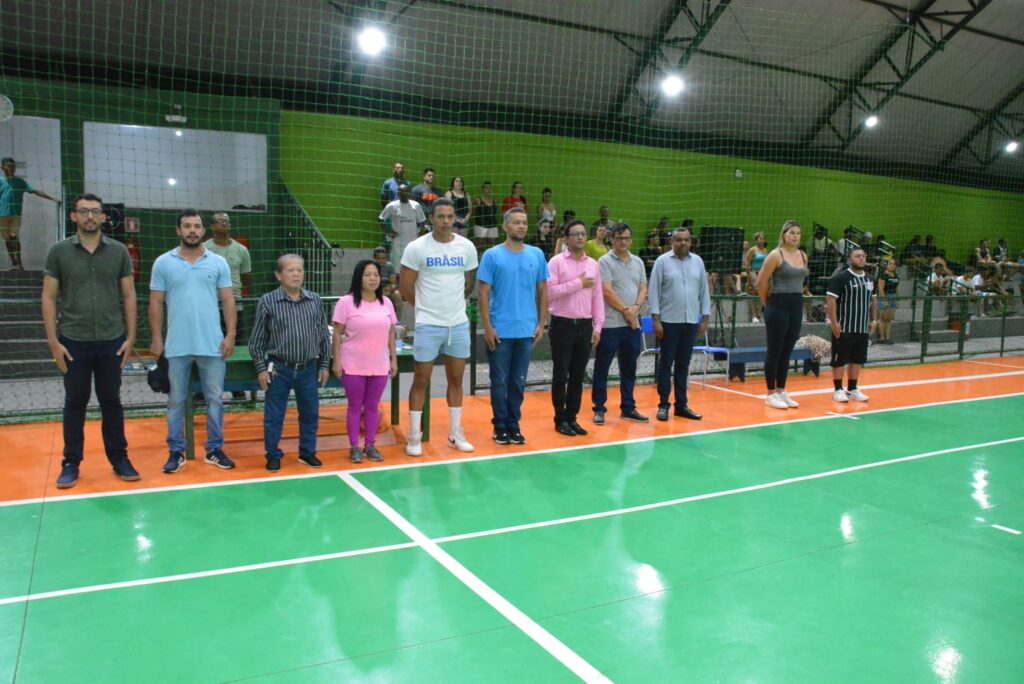 Prefeito Akira prestigia abertura do Campeonato Municipal de Futsal Adulto em Bataguassu