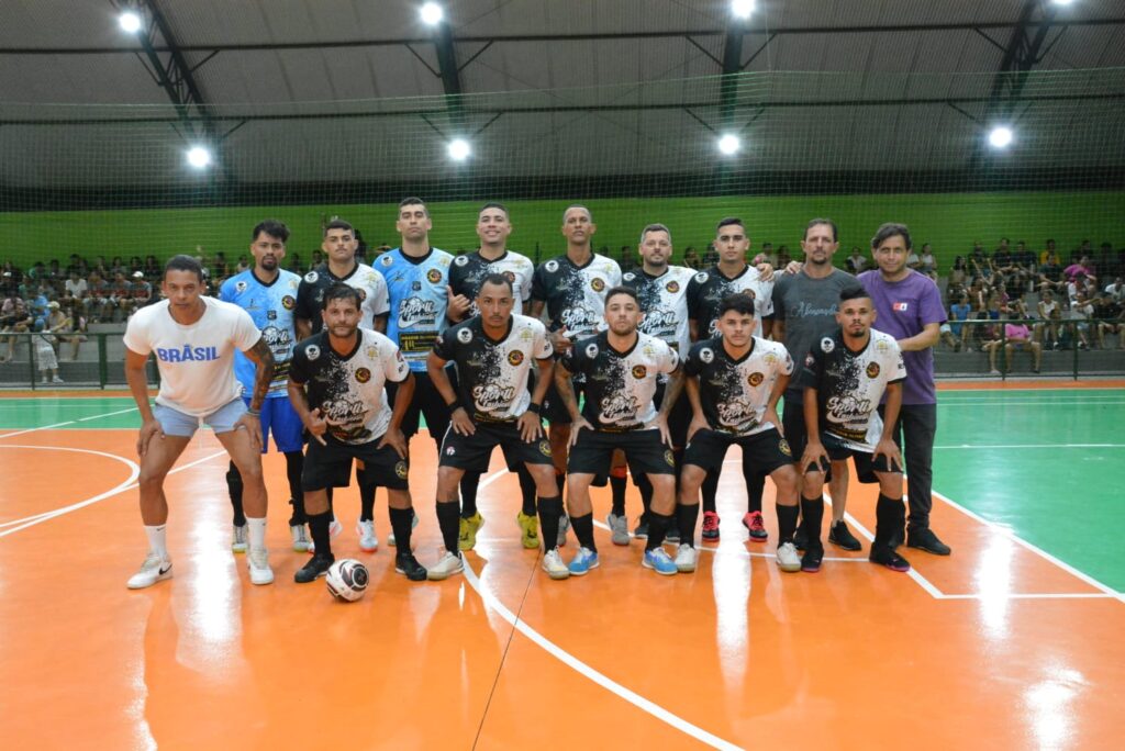 Prefeito Akira prestigia abertura do Campeonato Municipal de Futsal Adulto em Bataguassu