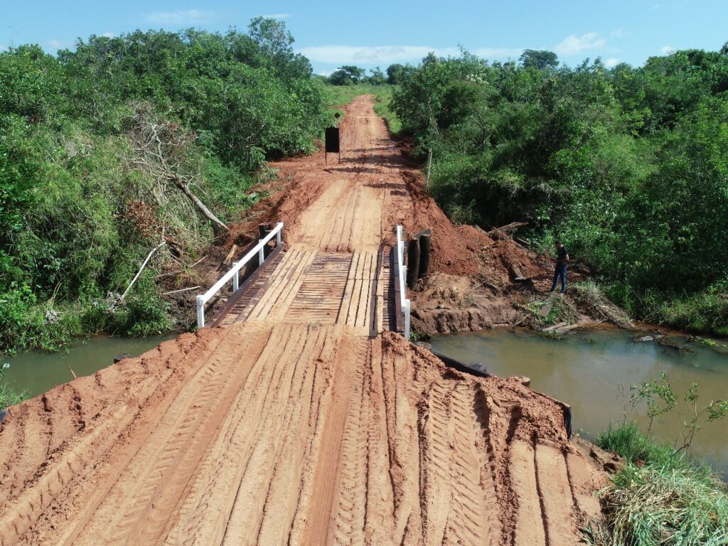 Após problemas estruturais, ponte do córrego Santa Rosa é reformada pela gestão Akira