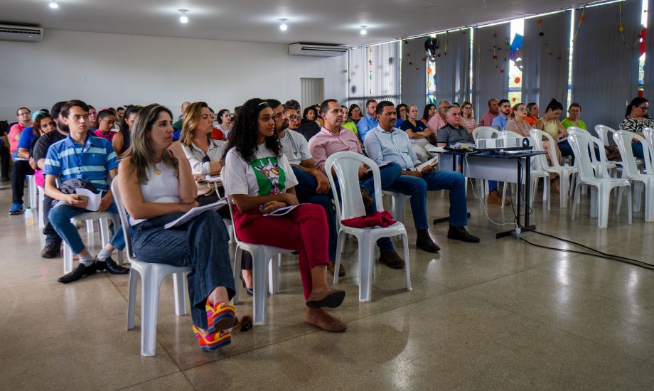 TRANSPARÊNCIA – Mais de 100 servidores da Prefeitura de TL fazem Curso da Nova Lei de Licitações e Contratos