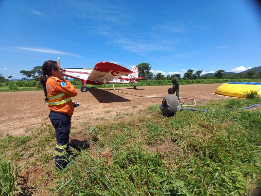 Bombeiros de MS fazem monitoramento no Pantanal para diminuir risco de incêndio florestal na Serra do Amolar